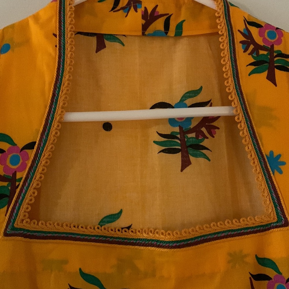 One-of-a-kind, Never Worn - Picture 3 of 3